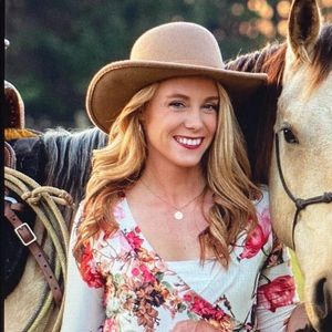 Meet your Posher, Katie